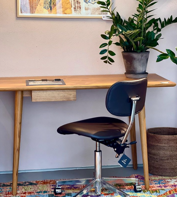 Skrivebord - C007 - Teak - By Sol - novamøbler