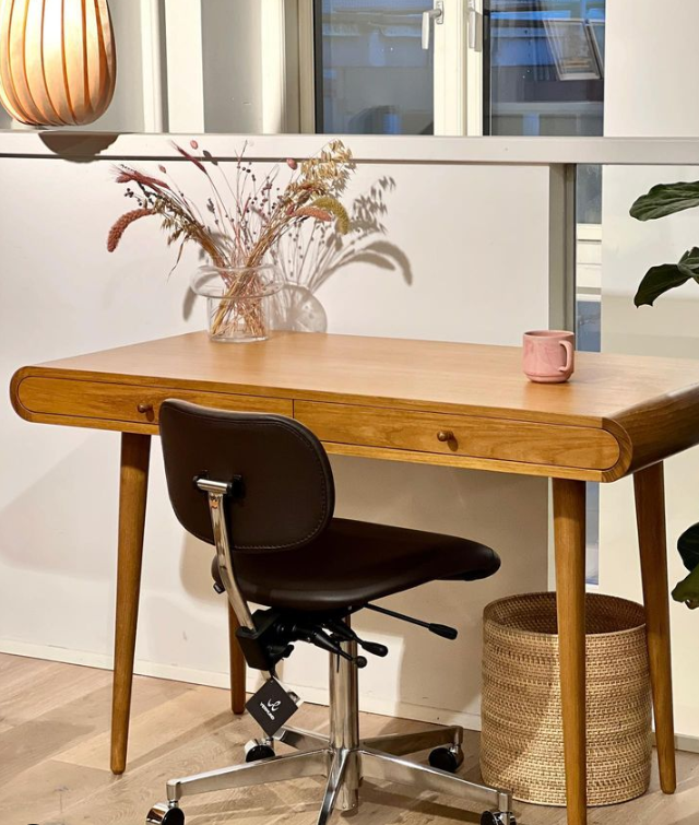 Skrivebord - C002 - Teak - By Sol - novamøbler