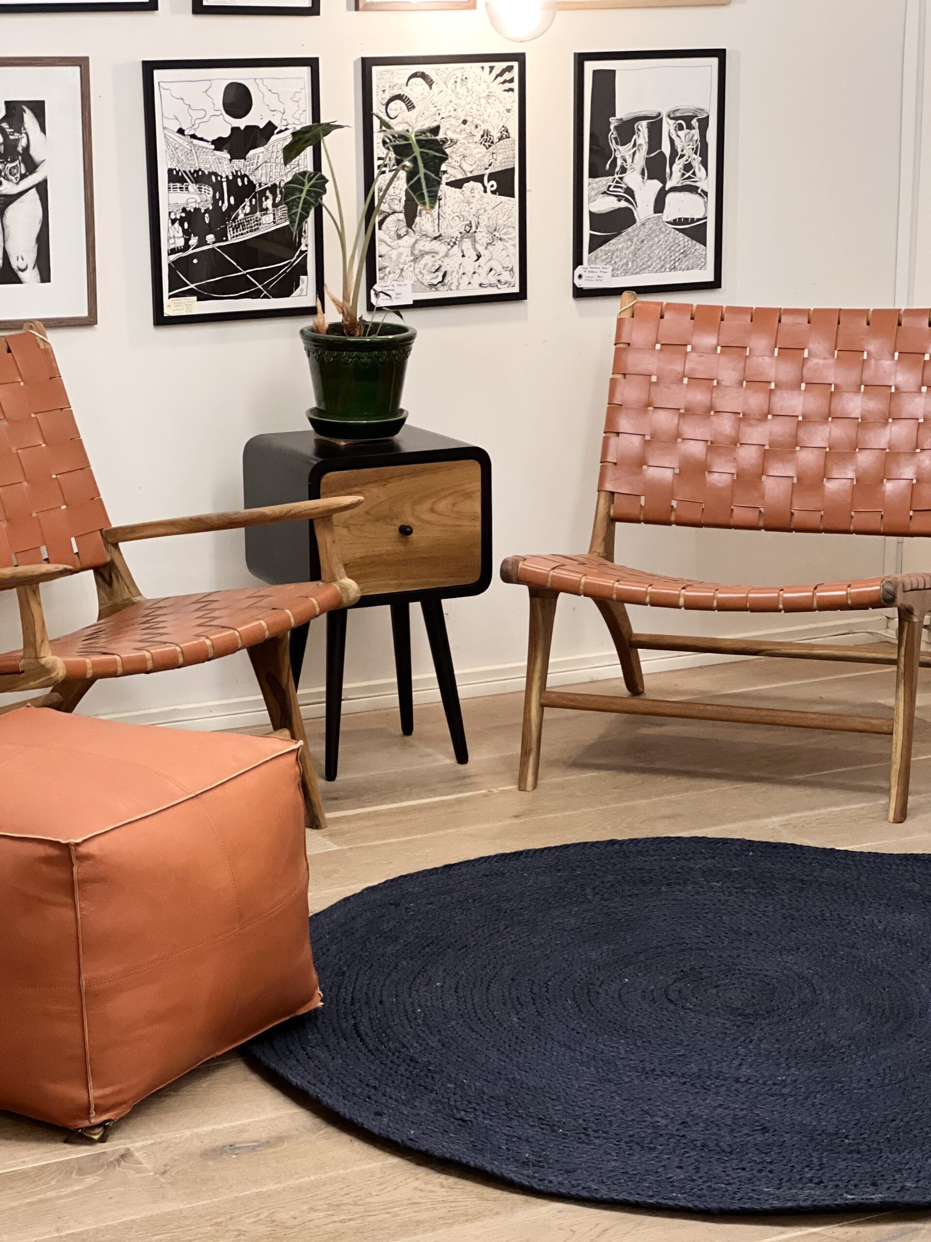 Rundt Jute Gulvtæppe - Petrol Blue - Ø130cm - novamøbler