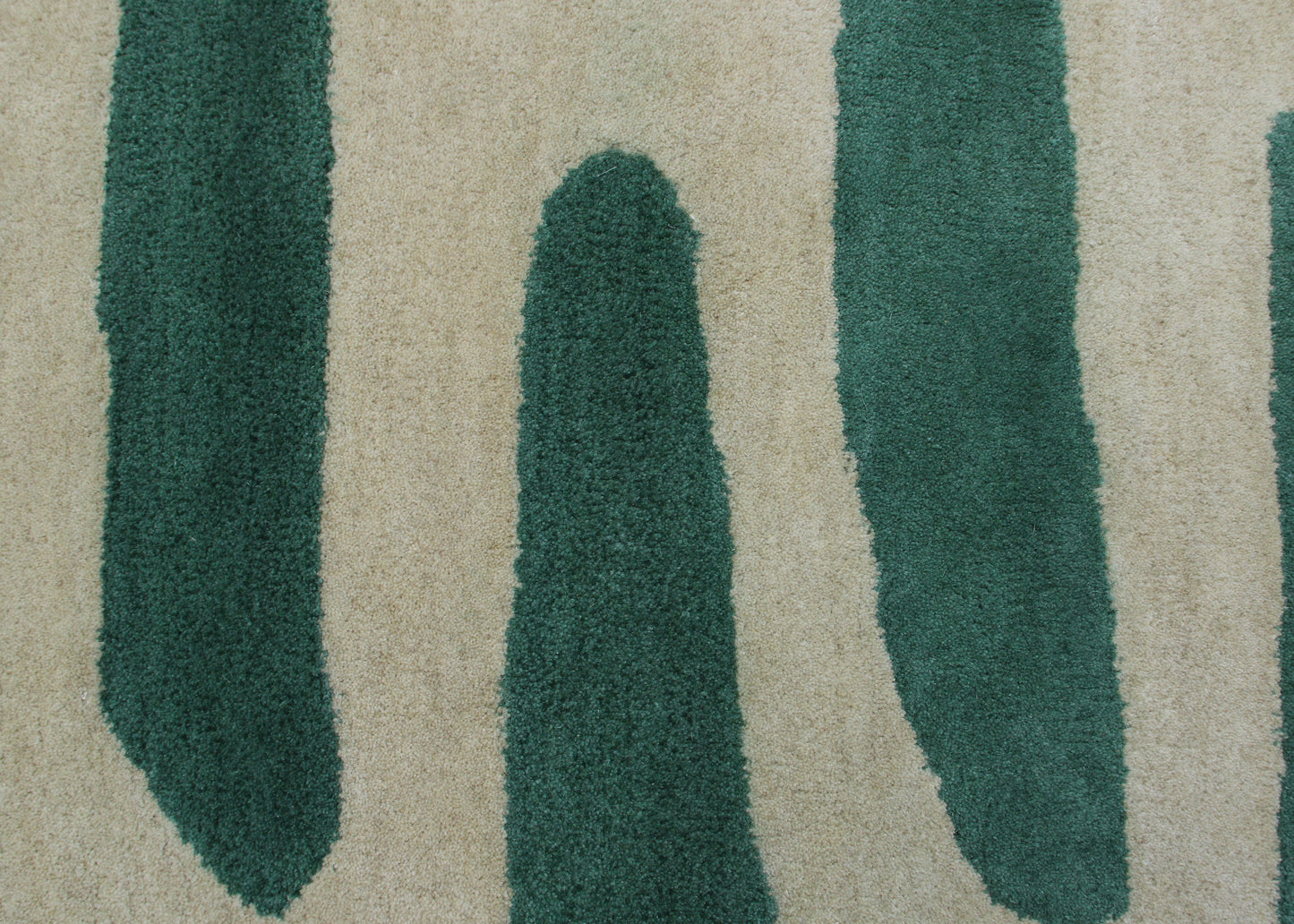 Willow - Gulvtæppe - 100% Wool - Dark Moss Green - novamøbler