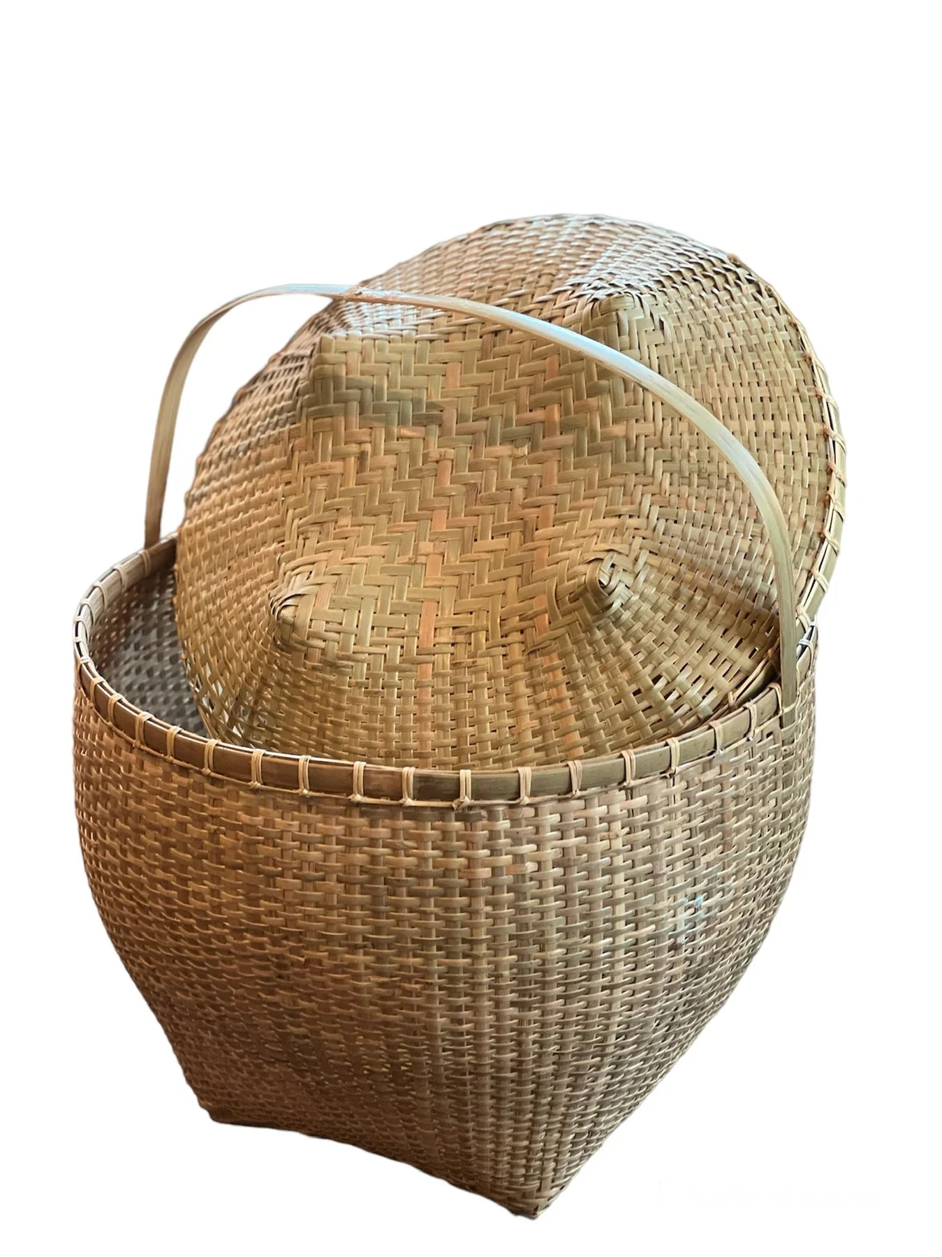 Flettet bambuskurv med hank - novamøbler