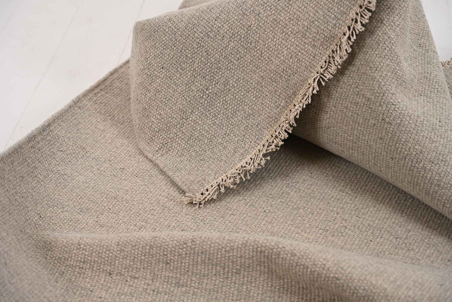 Regnbue - Uldgulvtæppe - 100% Uld - Light Silver Grey - novamøbler