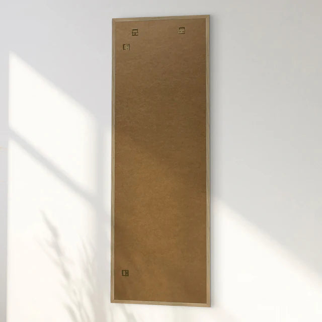 Aflangt spejl med bred egetræsramme - novamøbler