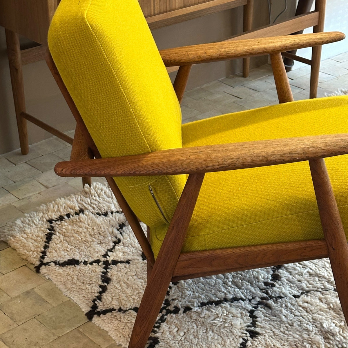Vintage GE240 lænestol af Hans J. Wegner - massivt egetræ - novamøbler