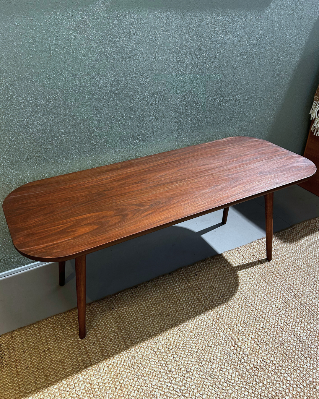 Udstillingsmodel - Sofabord - Valnøddetræ - C006 - By Sol - novamøbler