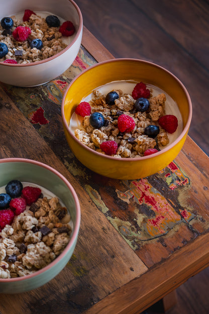 Keramikskål med lerdetaljer – flere farver – large