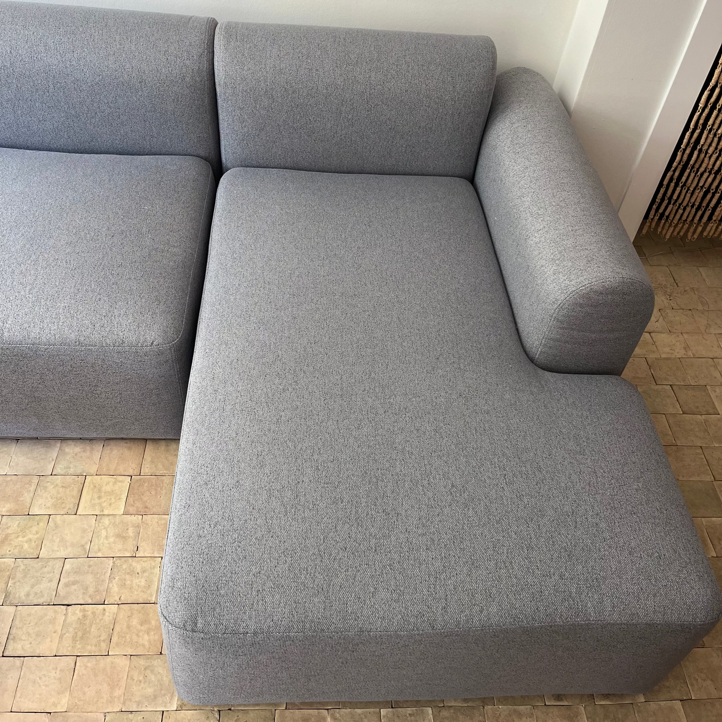 Udstillingsmodel - Tenksom chaiselong sofa - Rund - kombination U2L - soft grey