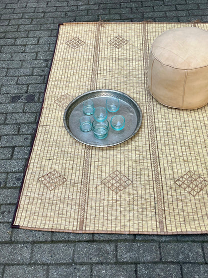 Tuareg Mat / vægdekoration – 154 x 187 cm - novamøbler