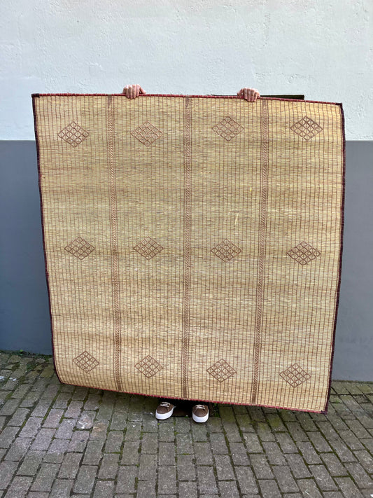 Tuareg Mat / vægdekoration – 168 x 181 cm - novamøbler