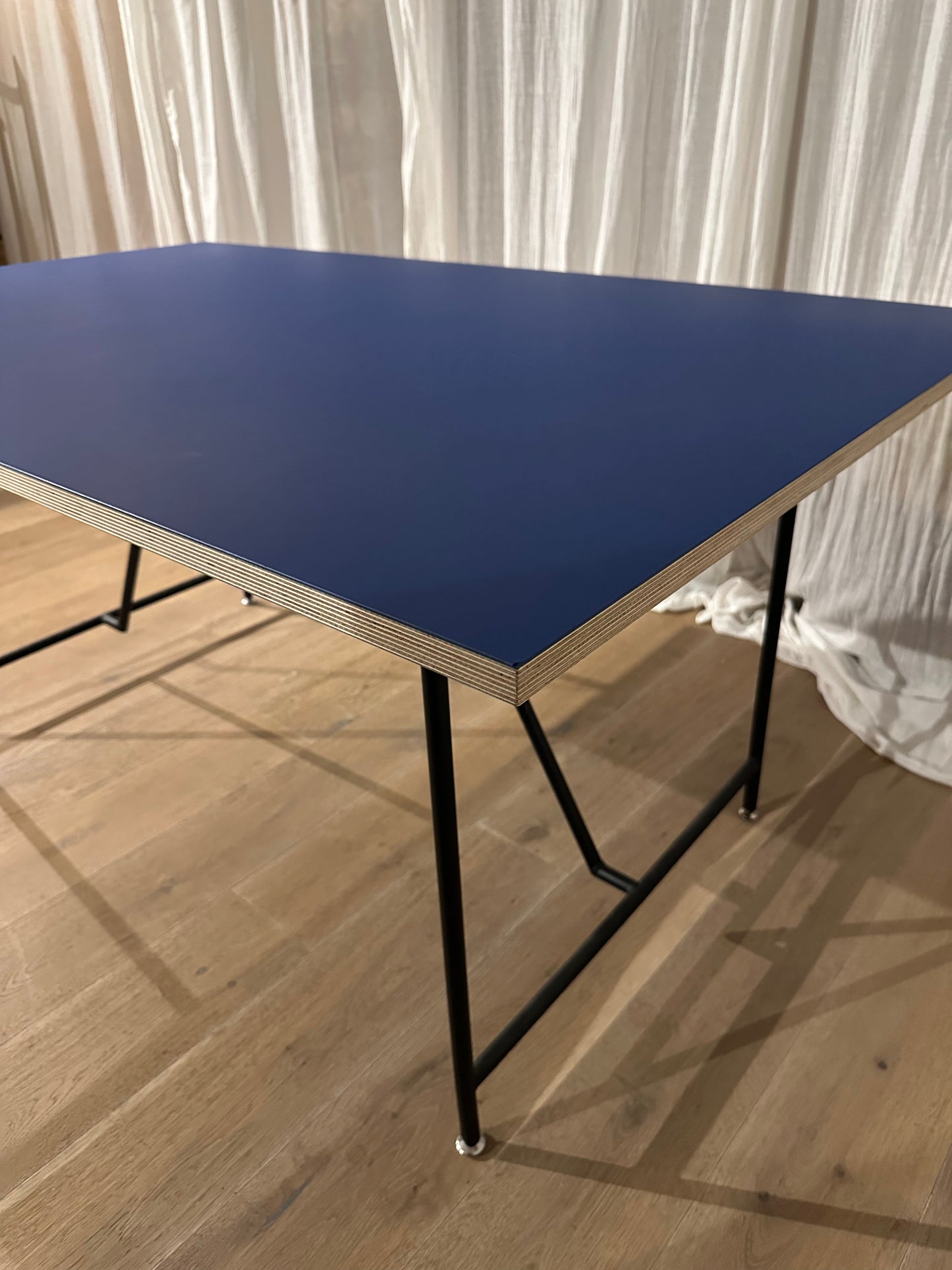 Udstillingsmodel - Linoleumsbord - Rektangulært - mørkeblå - By Sol