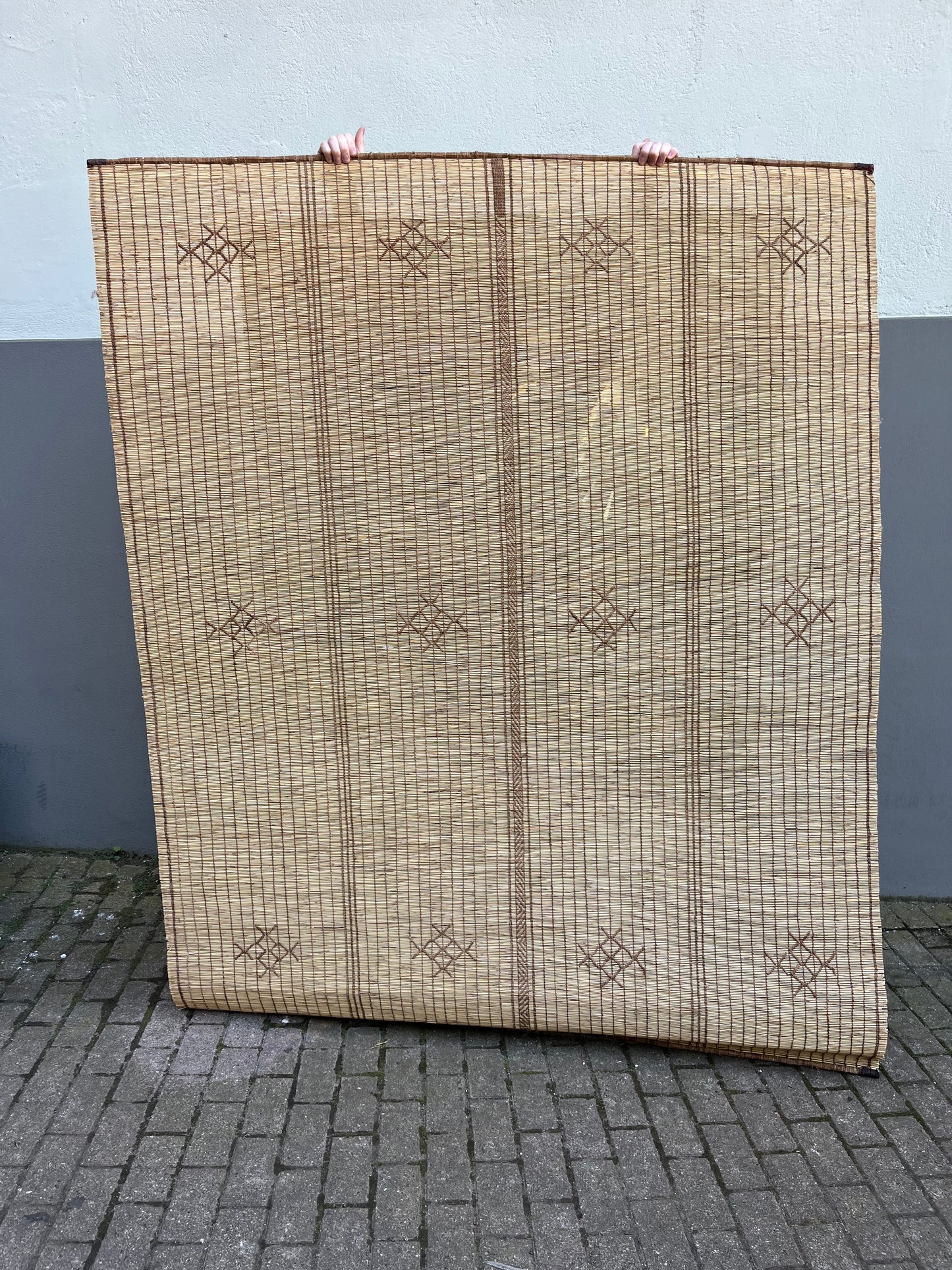 Tuareg Mat / vægdekoration – 175 x 216 cm - novamøbler