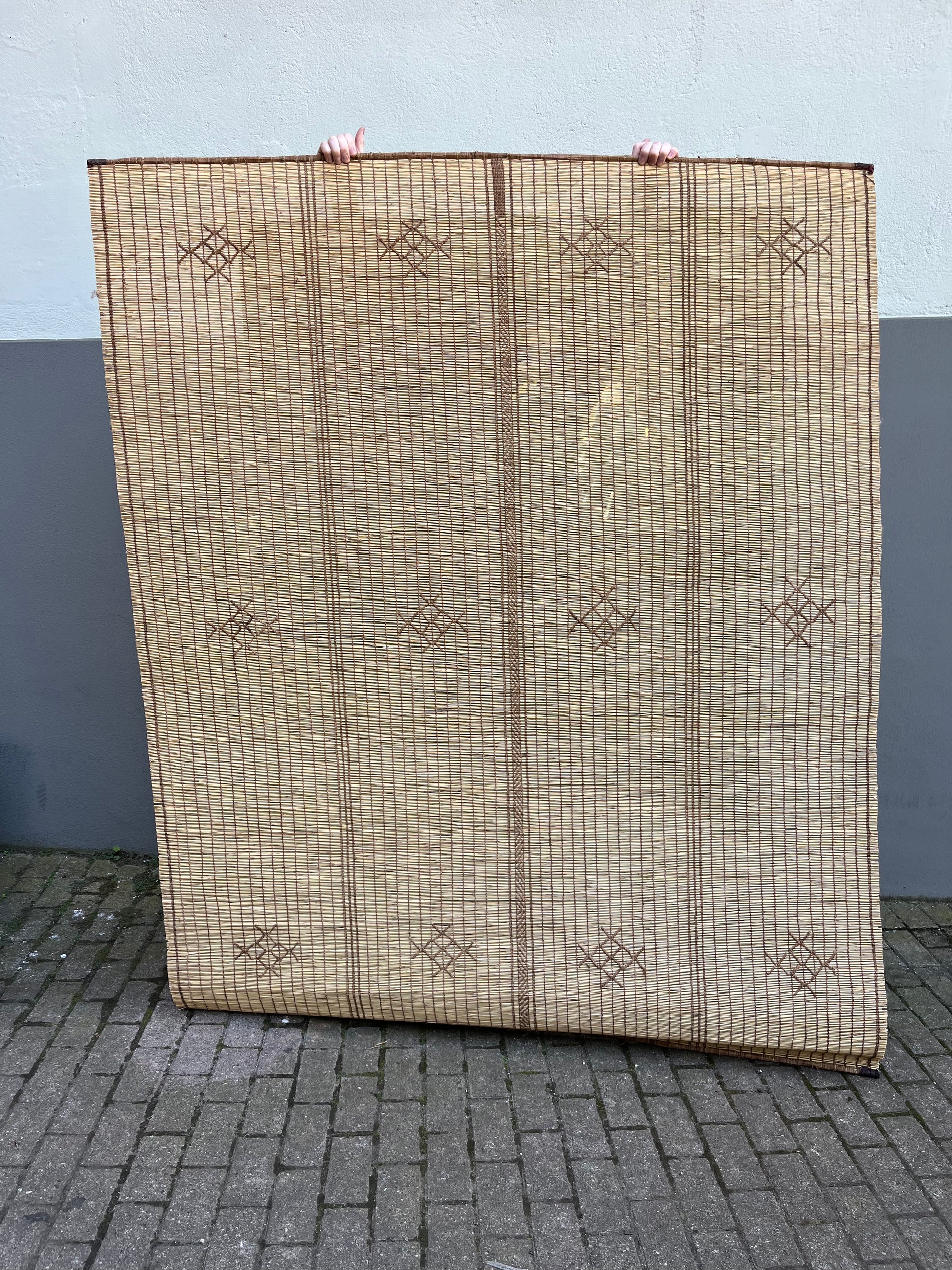 Tuareg Mat / vægdekoration – 175 x 216 cm - novamøbler