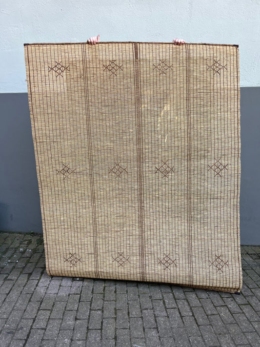 Tuareg Mat / vægdekoration – 175 x 216 cm - novamøbler