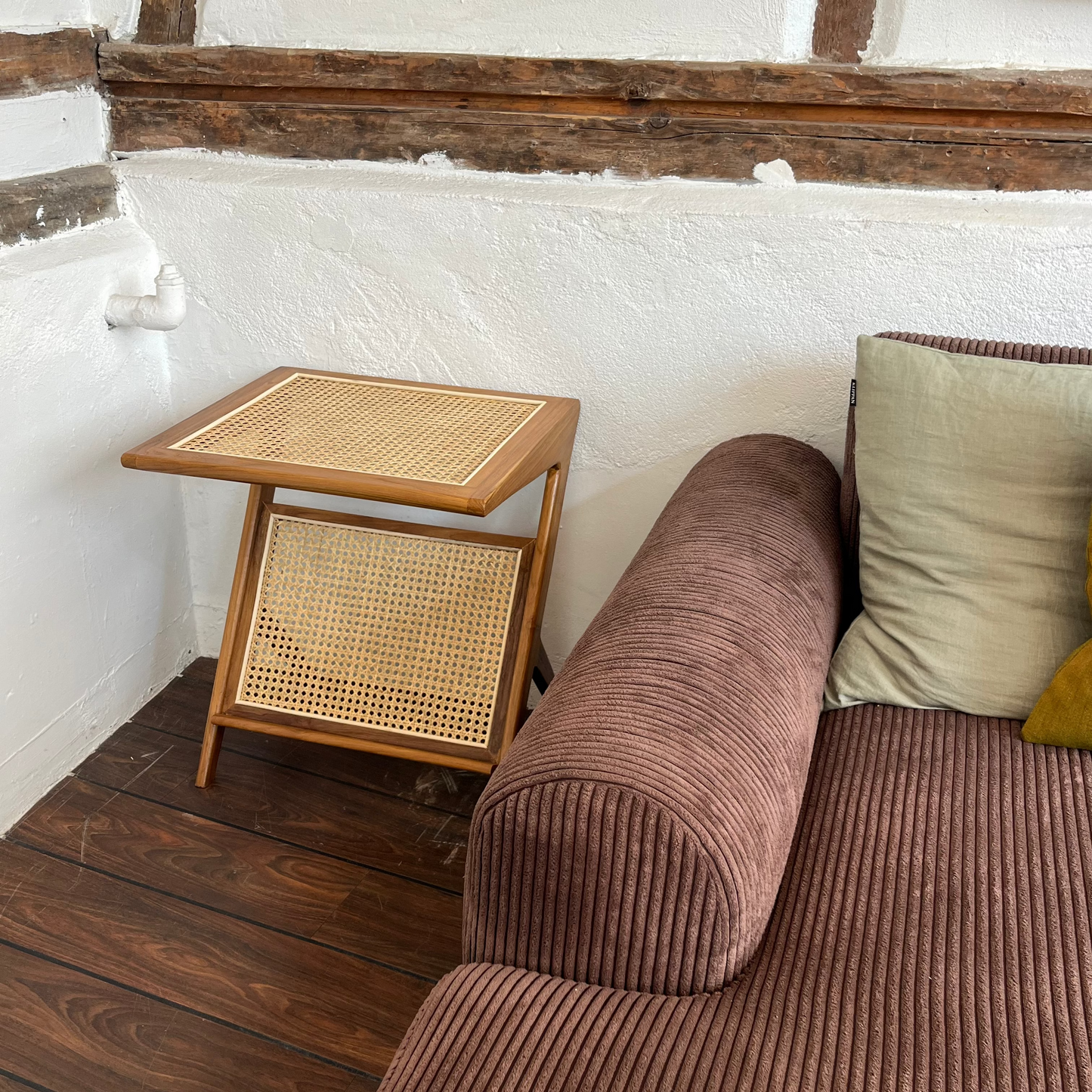 Tray Table/Side Table - Walnut - 45x45 cm