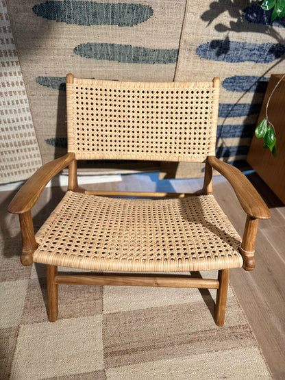Udstillingsmodel - Lænestol med armlæn - P015 - Teak/rattan - By Sol - novamøbler