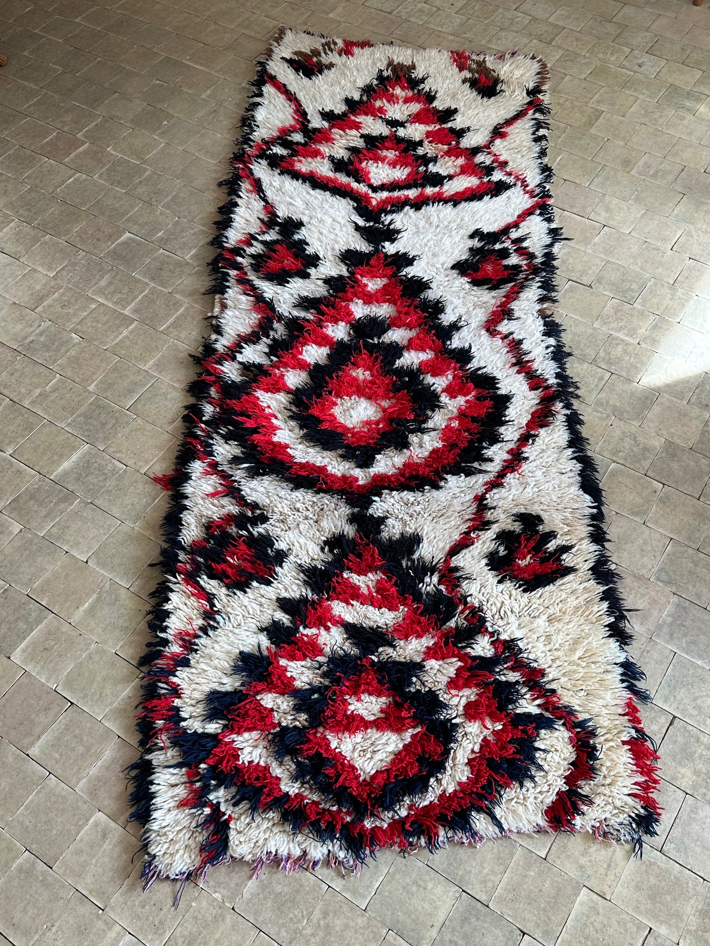 Moroccan rug - Boucheroite - 200 x 90 cm