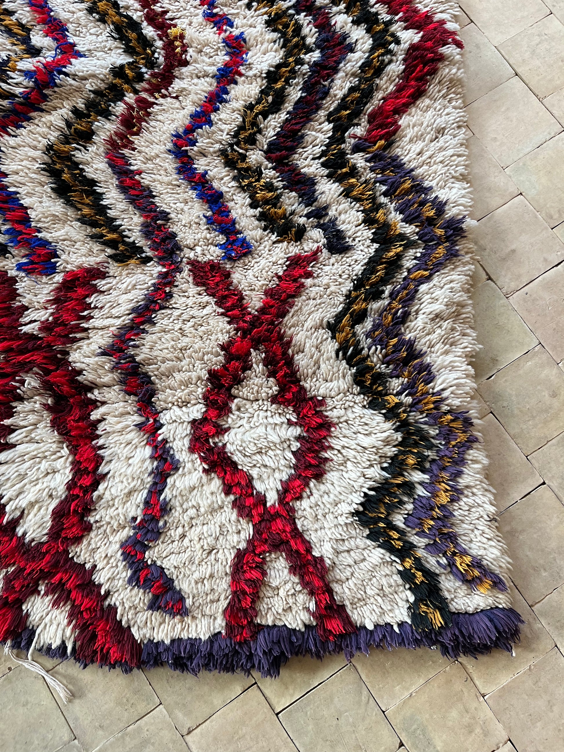 Marokkansk tæppe - Boucheroite - 152 x 59 cm - novamøbler