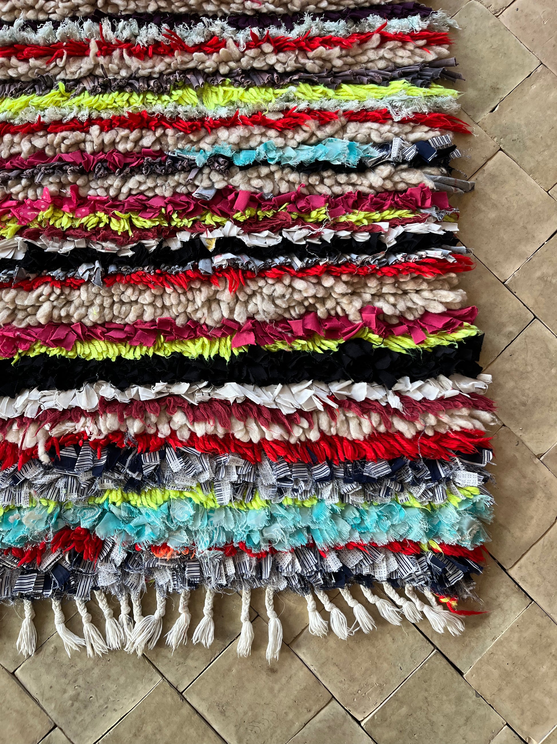 Marokkansk tæppe - Boucheroite - 164 x 70 cm - novamøbler