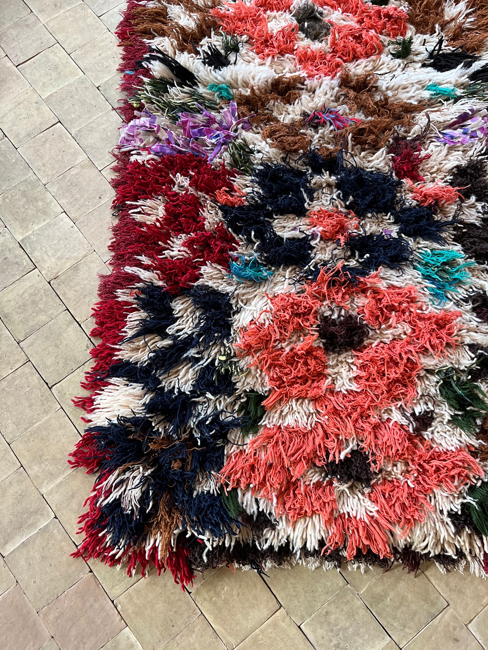 Marokkansk tæppe - Boucheroite - 173 x 83 cm - novamøbler