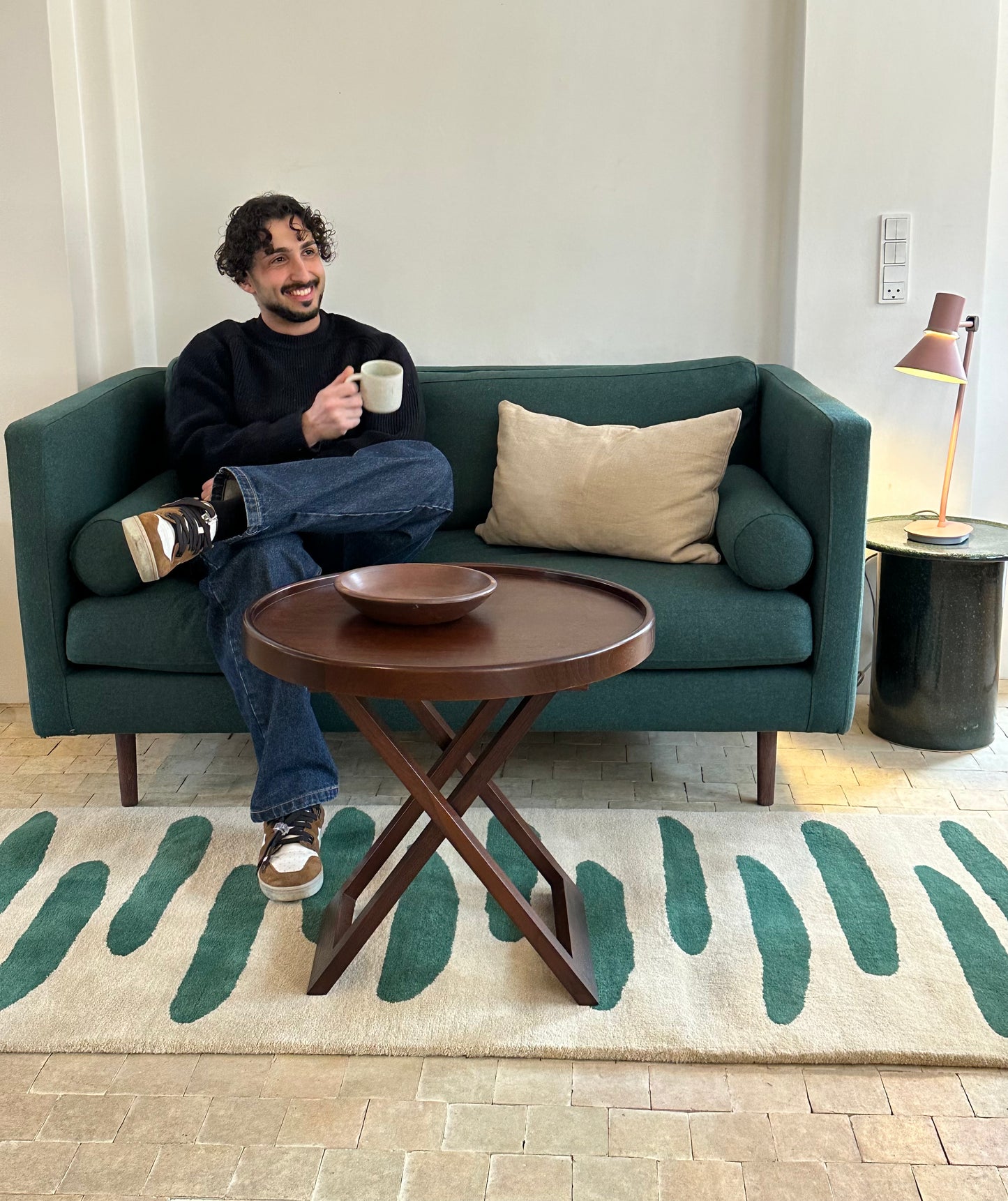 Udstillingsmodel - Sofa 01 - mørkegrøn - 2-personers - novamøbler