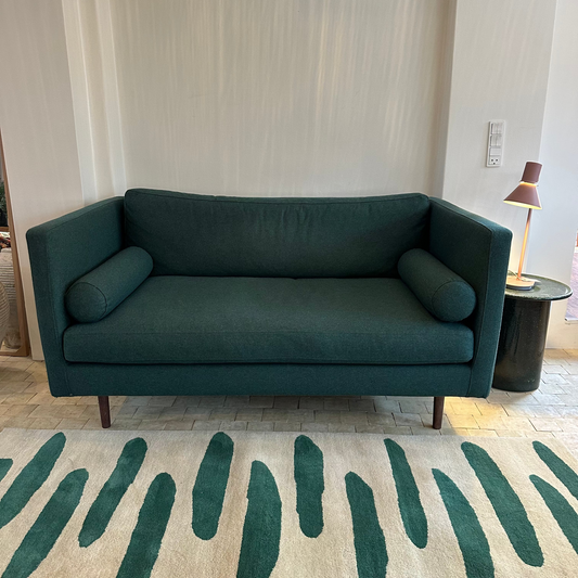 Udstillingsmodel - Sofa 01 - mørkegrøn - 2-personers - novamøbler