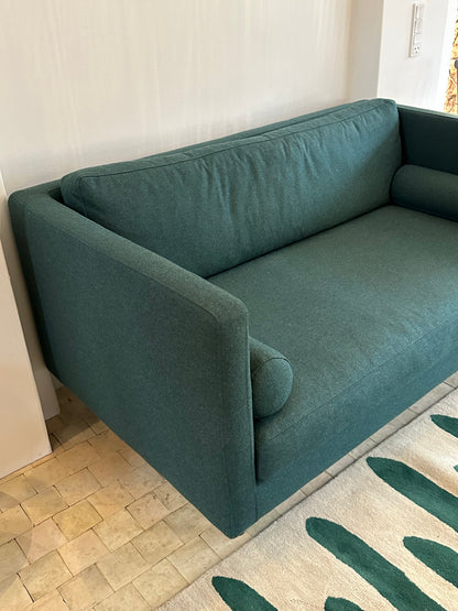 Udstillingsmodel - Sofa 01 - mørkegrøn - 2-personers - novamøbler