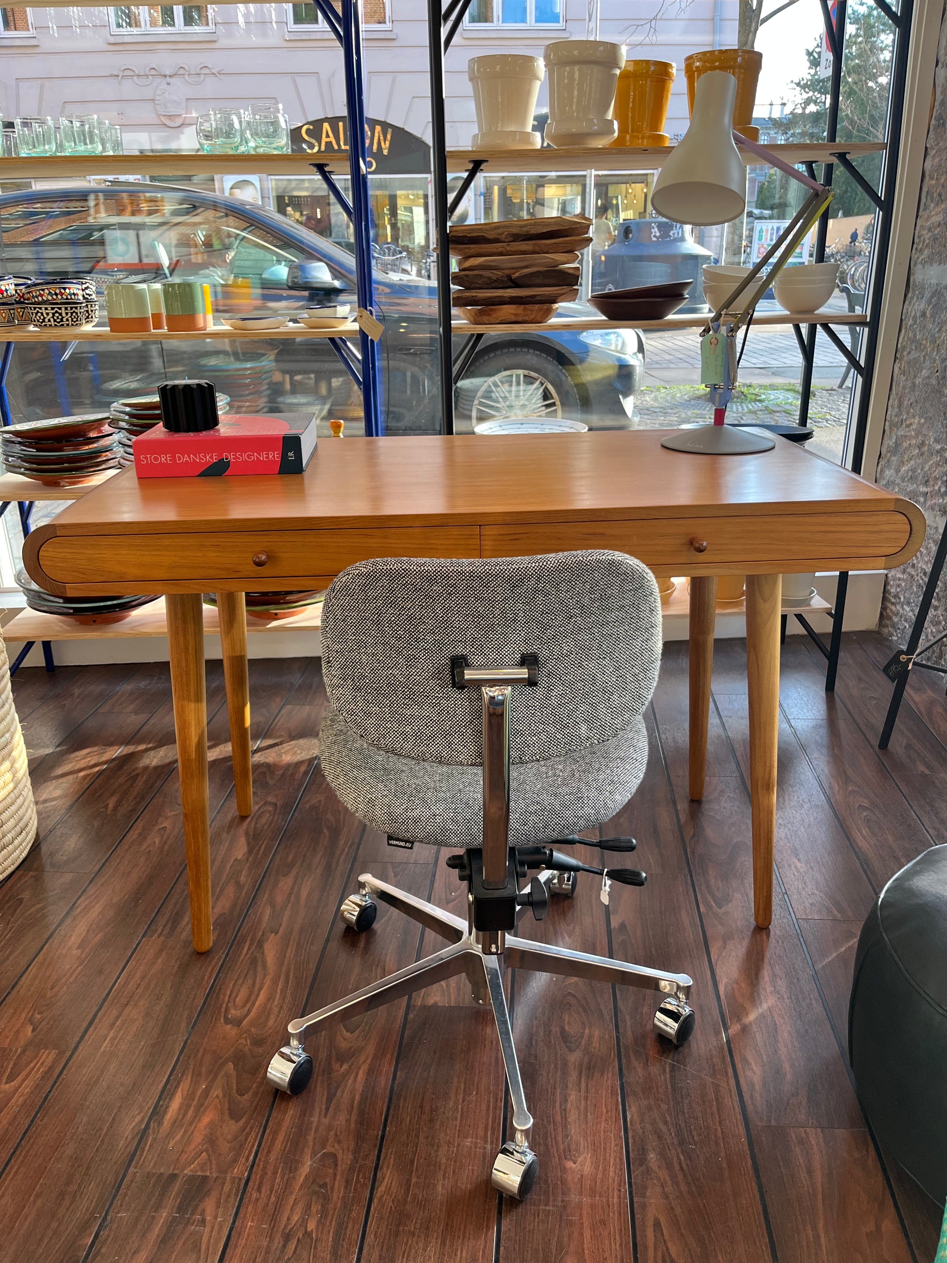 Udstillingsmodel - Skrivebord - C002 - Teak - By Sol - novamøbler