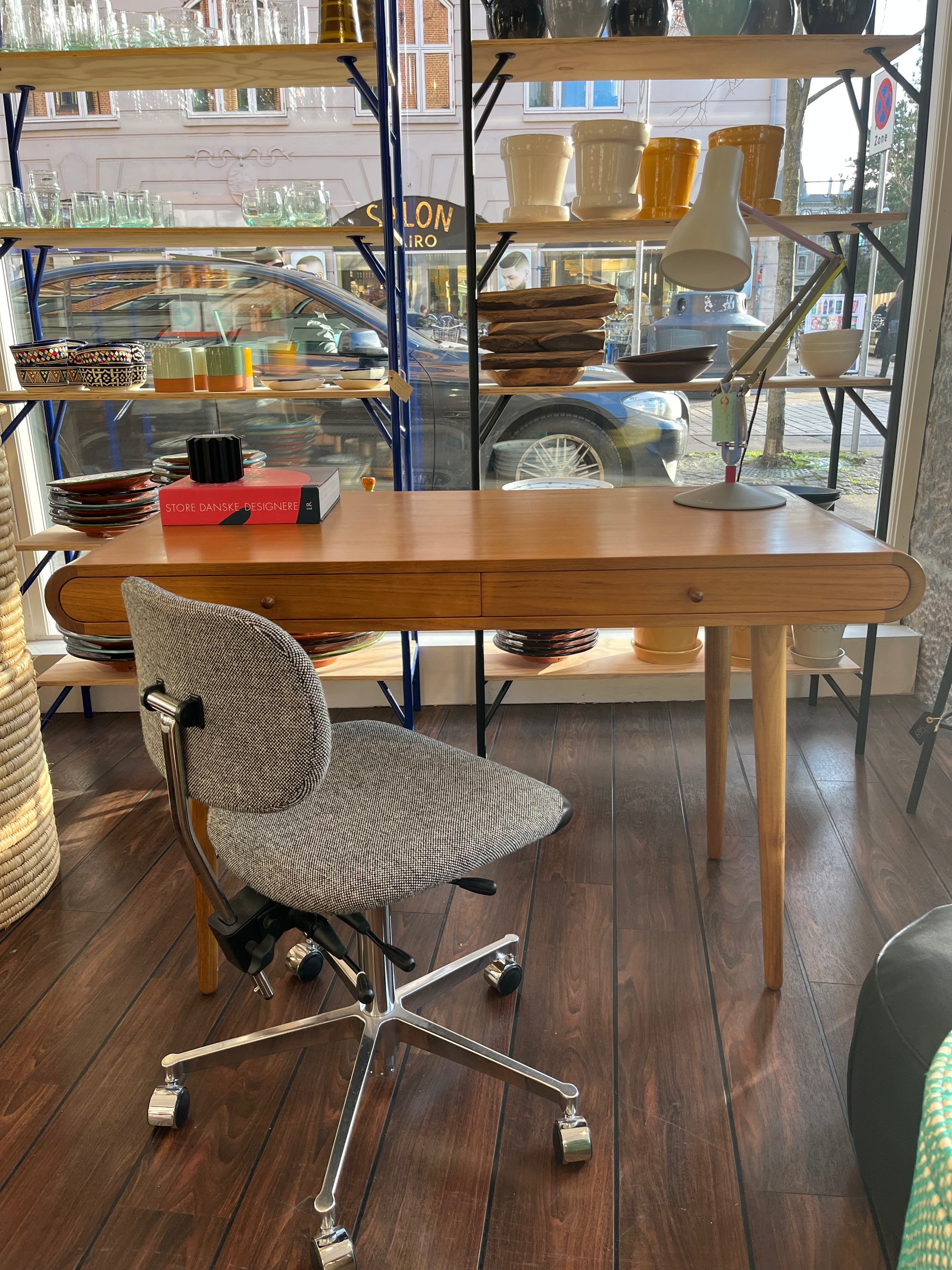 Udstillingsmodel - Skrivebord - C002 - Teak - By Sol - novamøbler