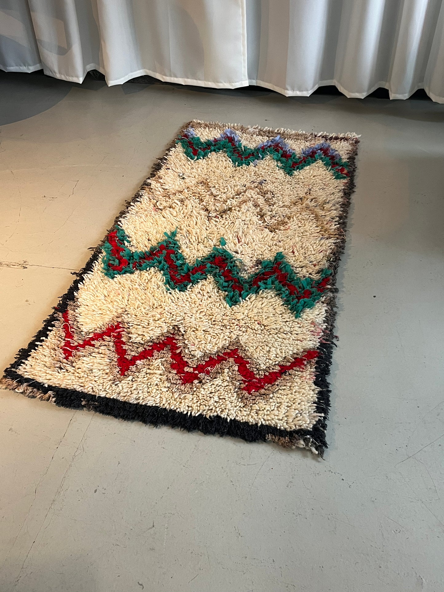 Marokkansk tæppe - Boucheroite - 162x 80 cm