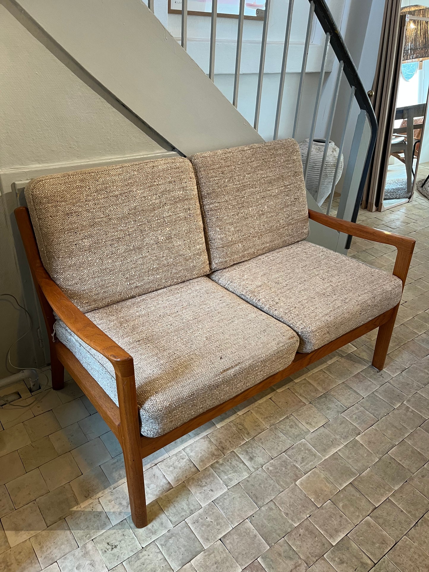 Udstillingsmodel - Mid-century moderne to-personers sofa – Ole Wanscher for France & Son