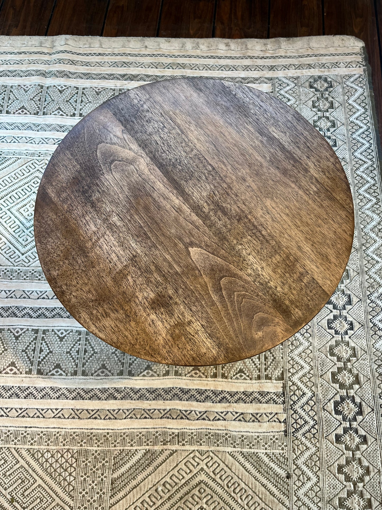 Udstillingsmodel - Sofabord - Mushroom - Valnøddetræ - Ø40 - By Sol - novamøbler