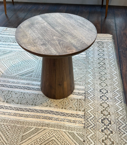 Udstillingsmodel - Sofabord - Mushroom - Valnøddetræ - Ø40 - By Sol - novamøbler