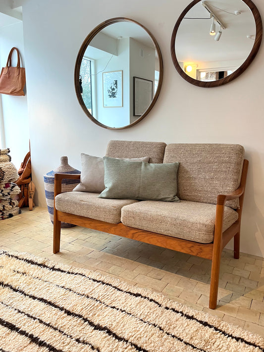 Udstillingsmodel - Mid-century moderne to-personers sofa – Ole Wanscher for France & Son - novamøbler