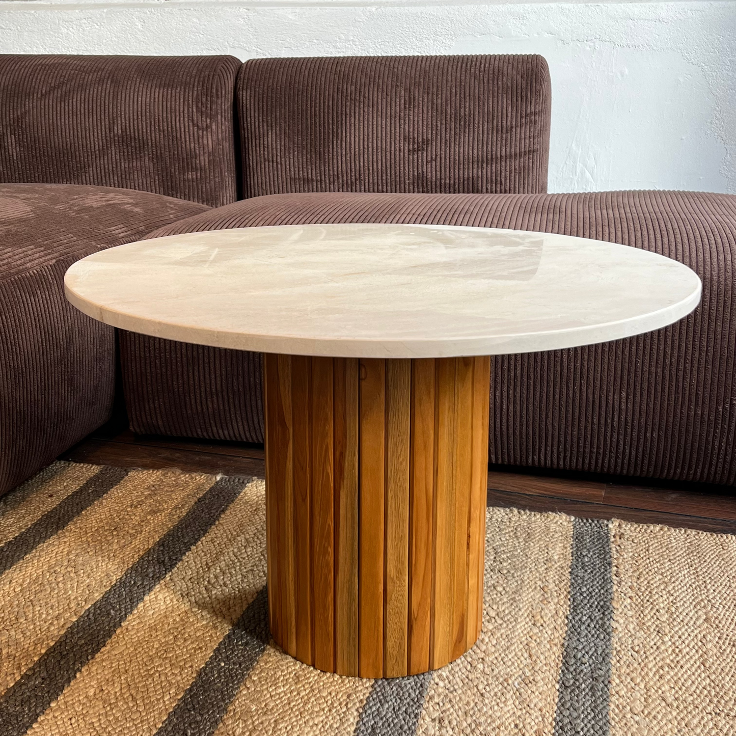 Udstillingsmodel - Sofabord/loungebord - Kalksten og teaktræ - novamøbler