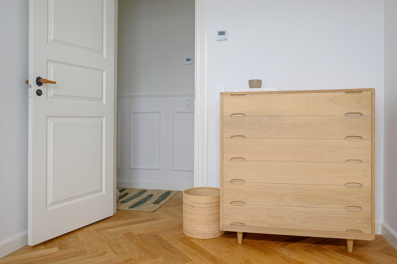 Kommode i egetræ - J005 - By Sol - novamøbler