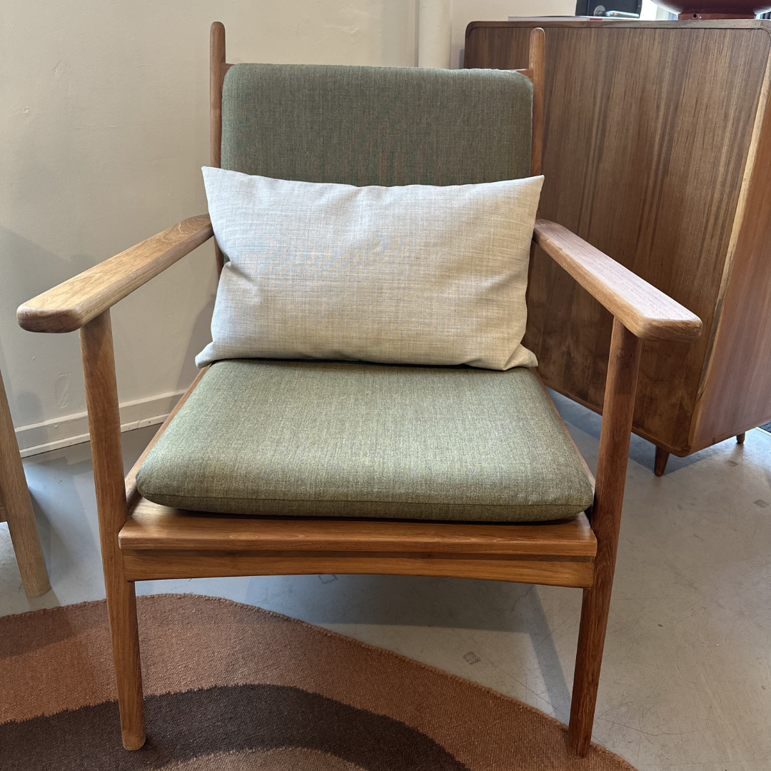 Udstillingsmodel - Lænestol - Teaktræ - P006 - By Sol - novamøbler