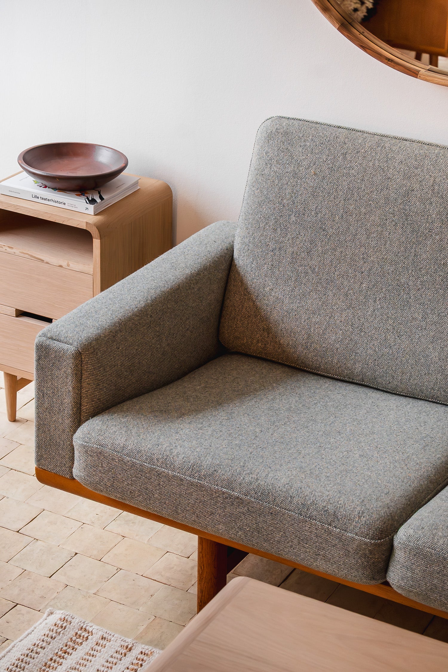 Vintage GE236/3 sofa af Hans J. Wegner - massiv eg - novamøbler