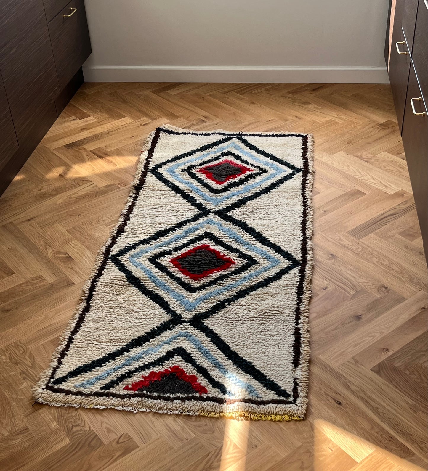 Marokkansk tæppe - Boucheroite - 183x82 cm - novamøbler