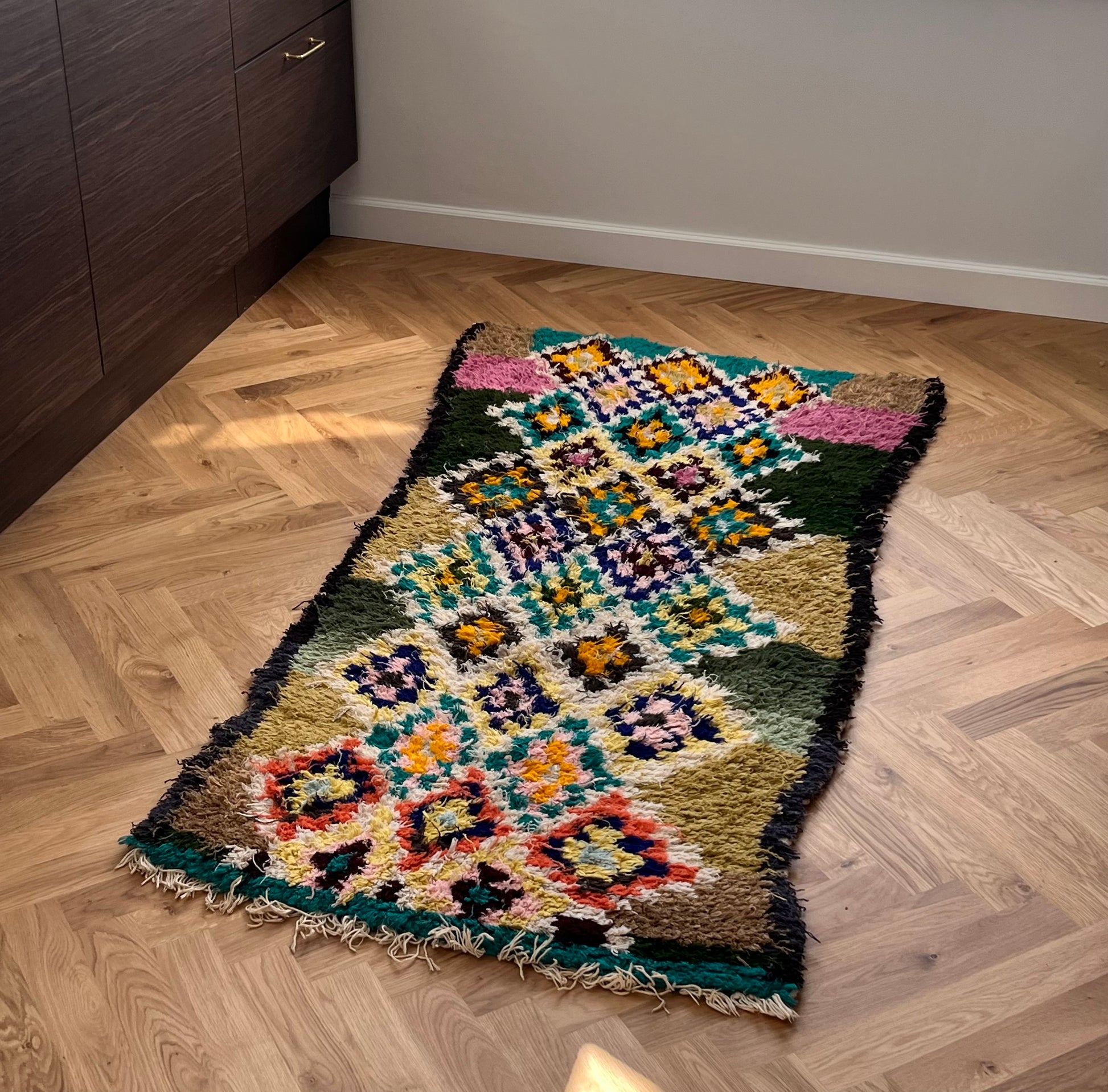 Marokkansk tæppe - Boucheroite - 174x82 cm - novamøbler