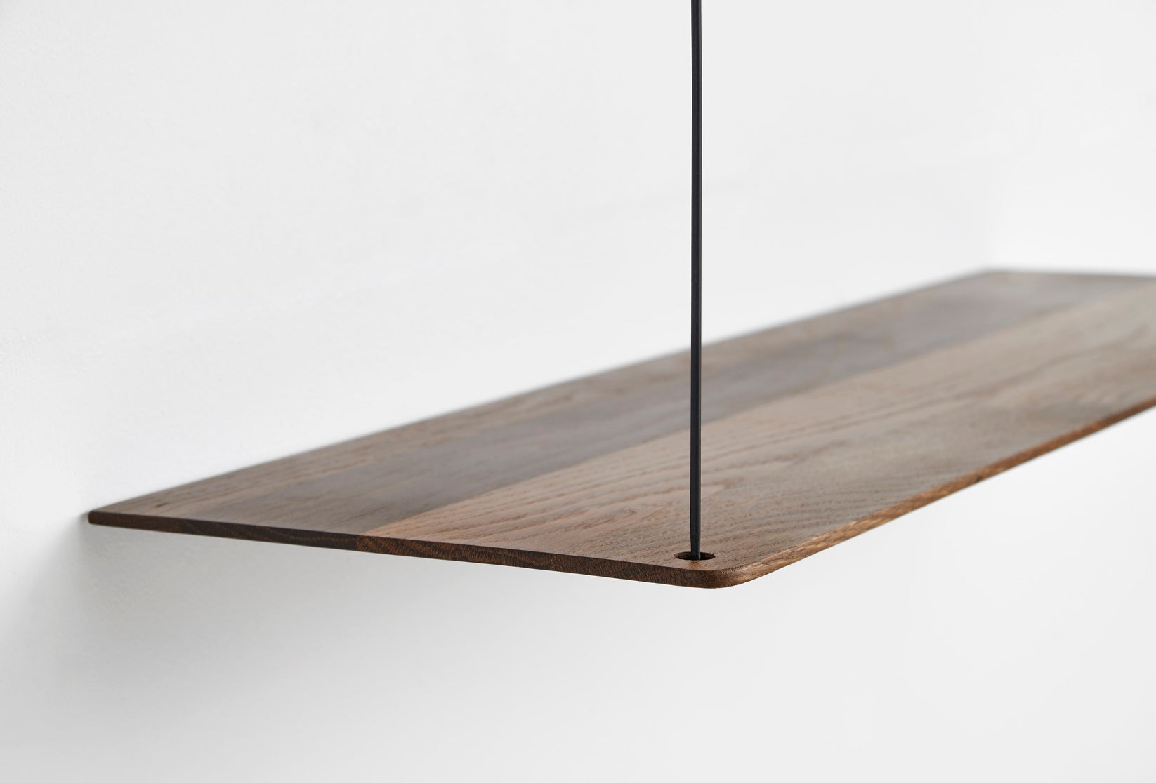 Woud Hyldesystem - Stedge Shelf - Røget eg - 2 hylder - novamøbler