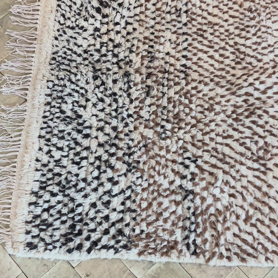 Marokkansk tæppe - Boucheroite - 177 x 119 cm - novamøbler