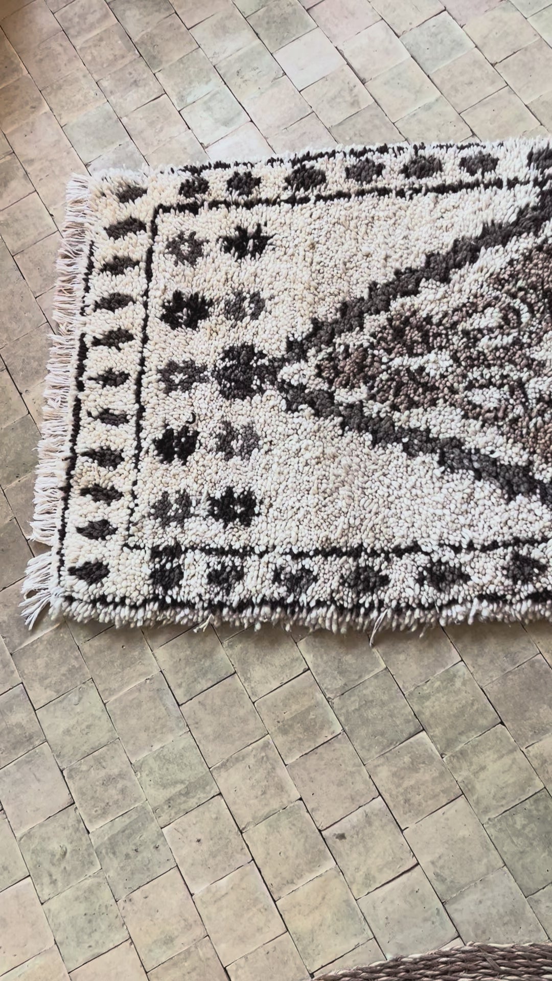 Marokkansk tæppe - Boucheroite - 208 x 83 cm - novamøbler