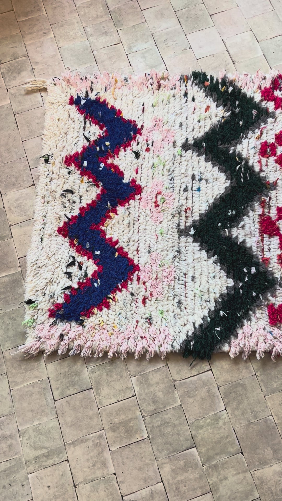 Marokkansk tæppe - Boucheroite - 183 x 88 cm - novamøbler