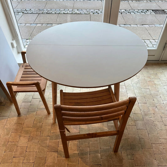 Udstillingsmodel - Linoleumsbord - Rundt - Grå - Ø110/200cm med tillægsplader