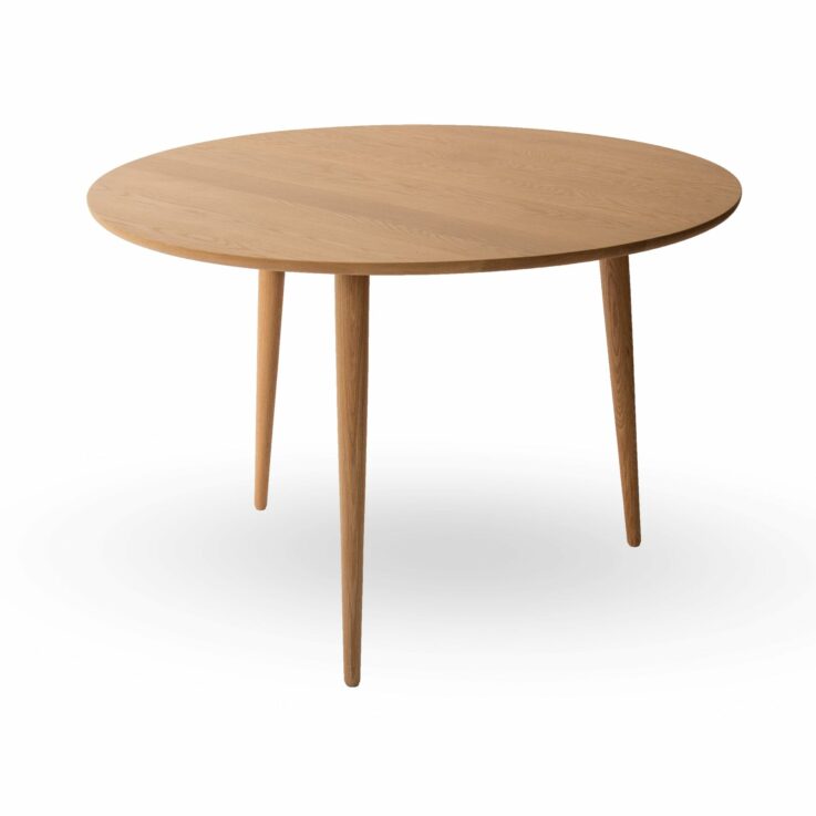Rundt spisebord i massiv egetræ - P003 - novamøbler