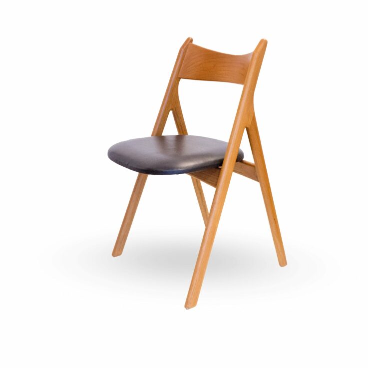 Spisebordsstol i teak & læder - P011 - novamøbler