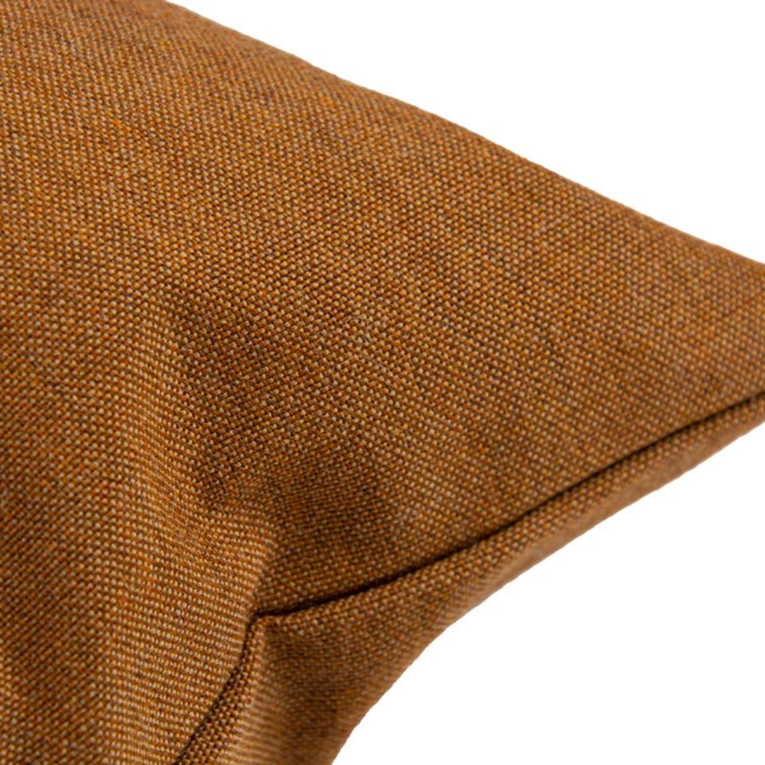 Pude - okker brunt uld - 50x50 cm. - novamøbler