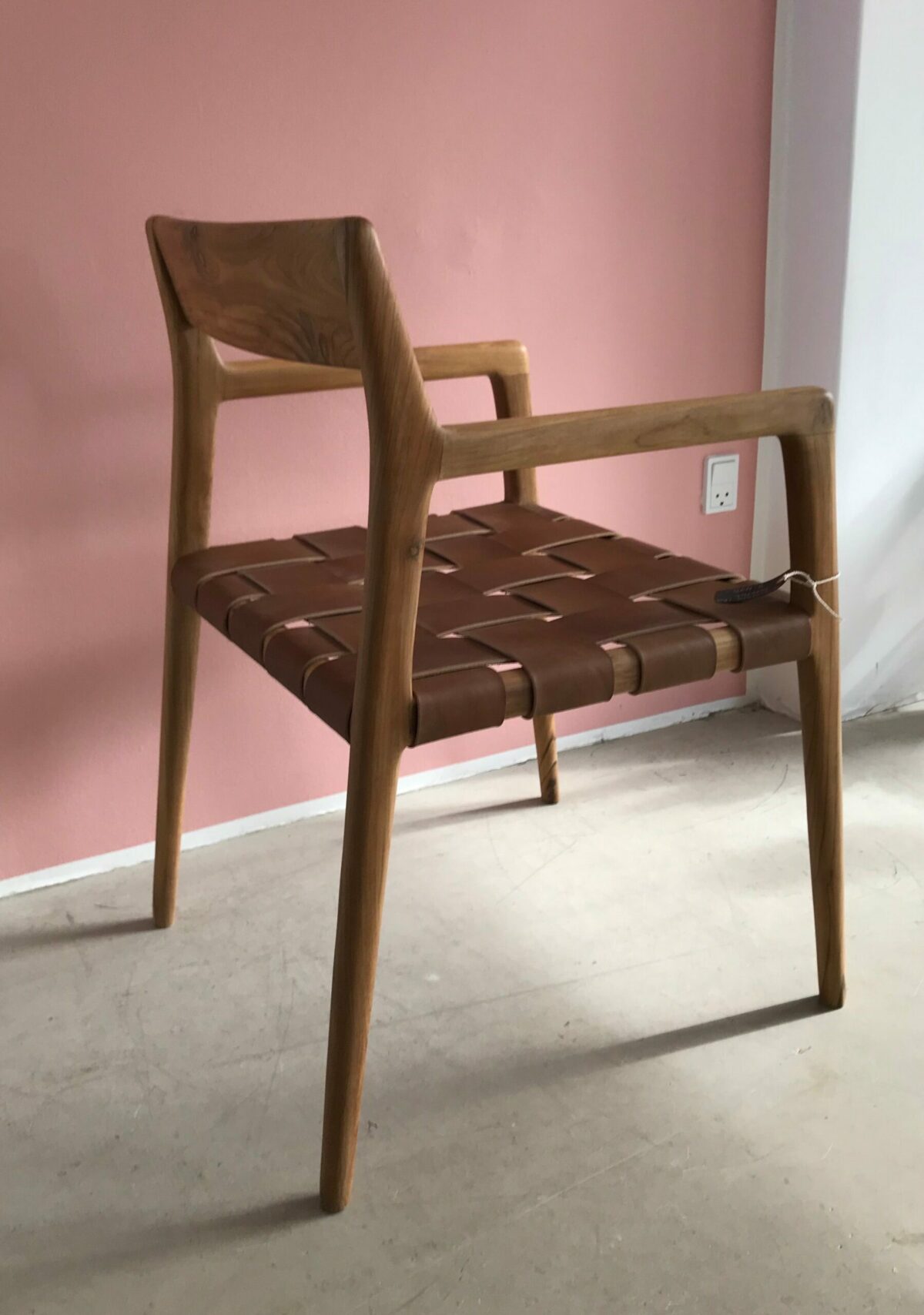 Spisebordsstol - teaktræ & læderflet - novamøbler