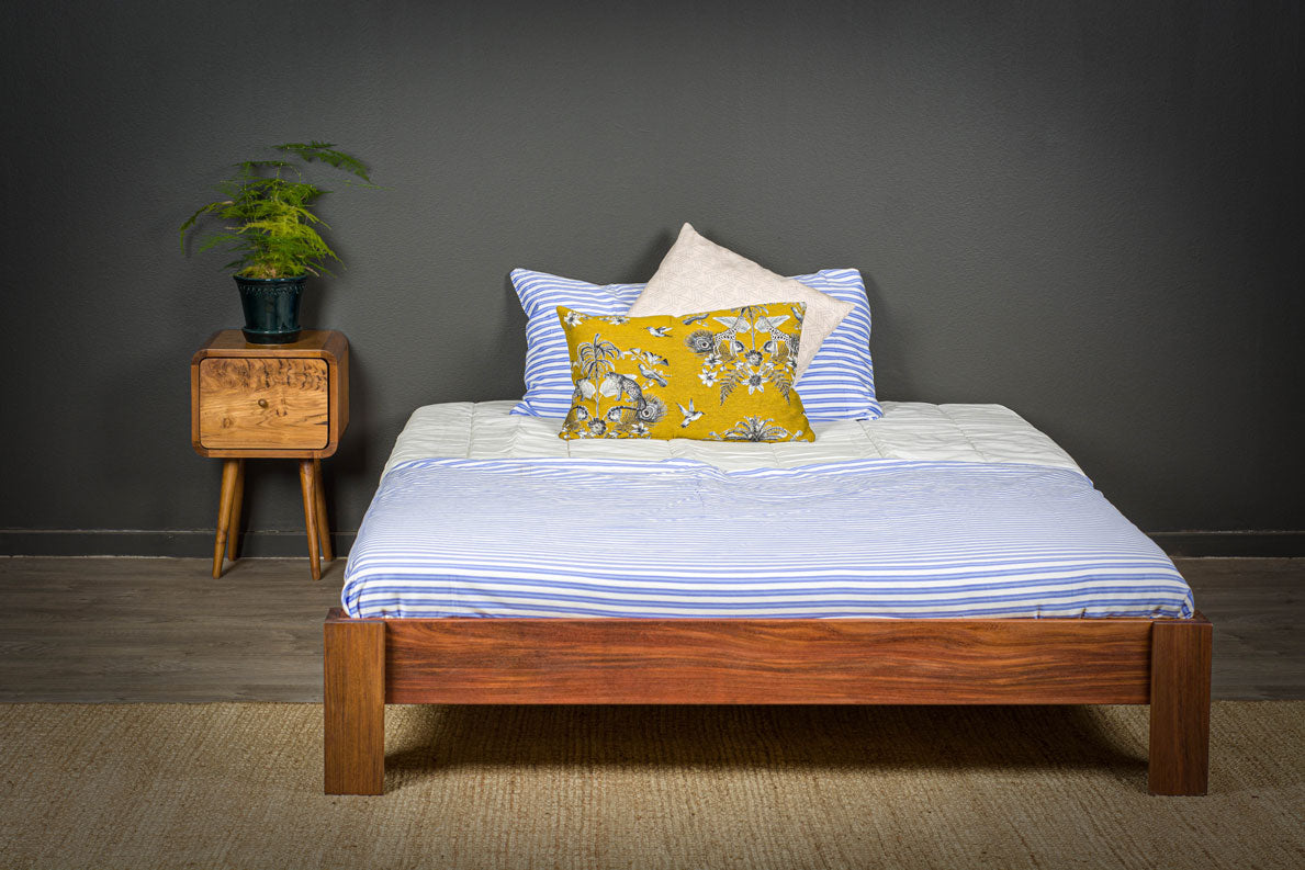 Seng på mål - håndbygget sengestel i træ - novamøbler